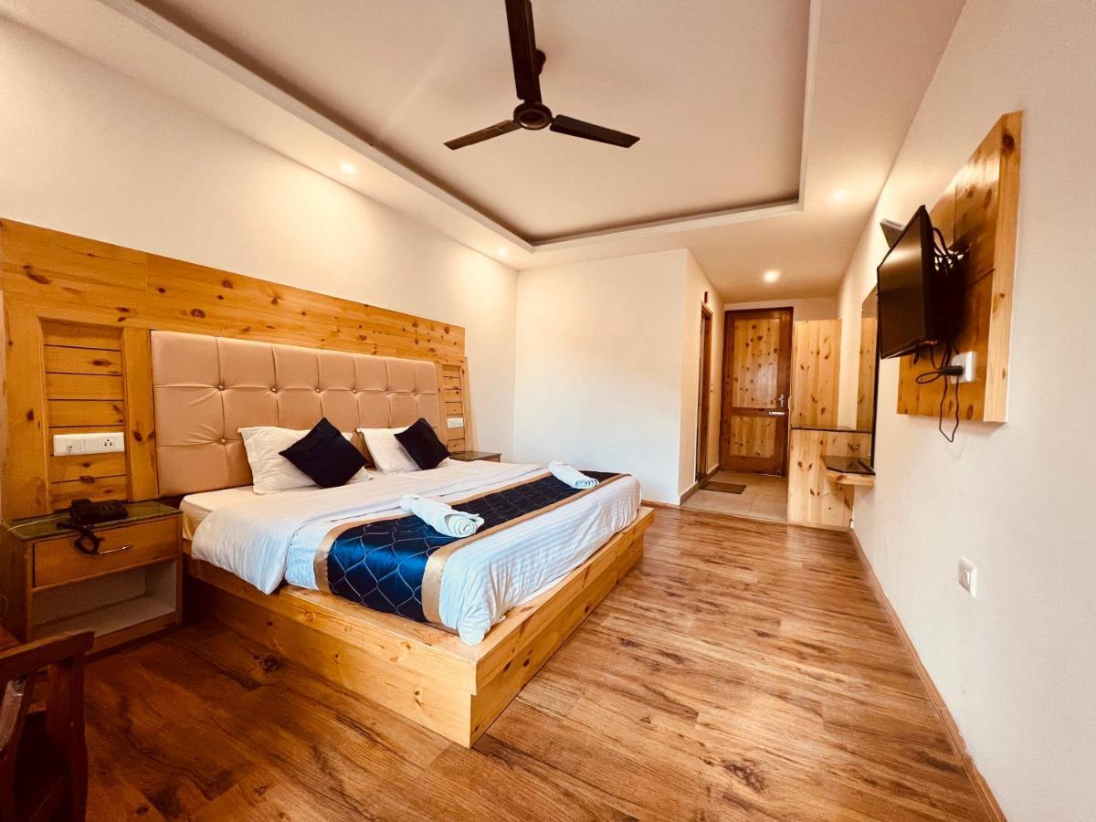 Hotel Lemoon Tree Manāli Exteriér fotografie